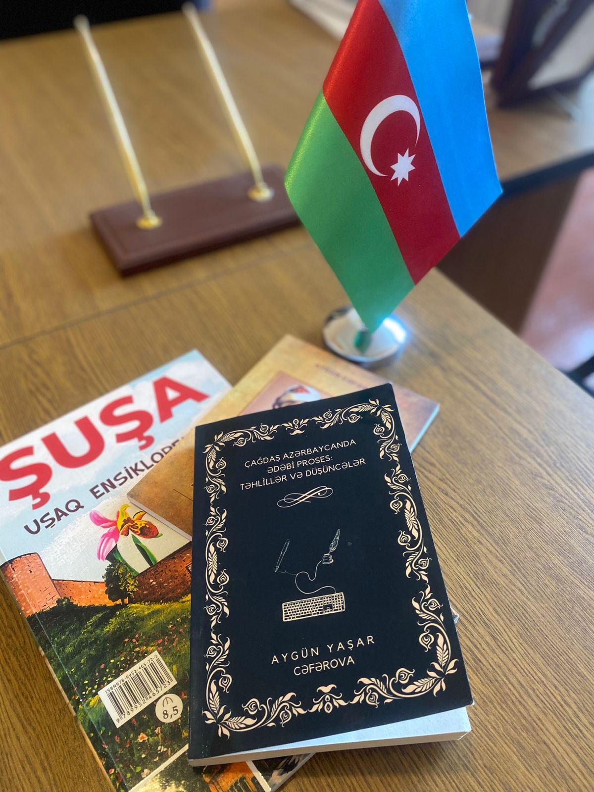 Yeni nəşr: “Çağdaş Azərbaycanda ədəbi proses: Təhlillər və düşüncələr”