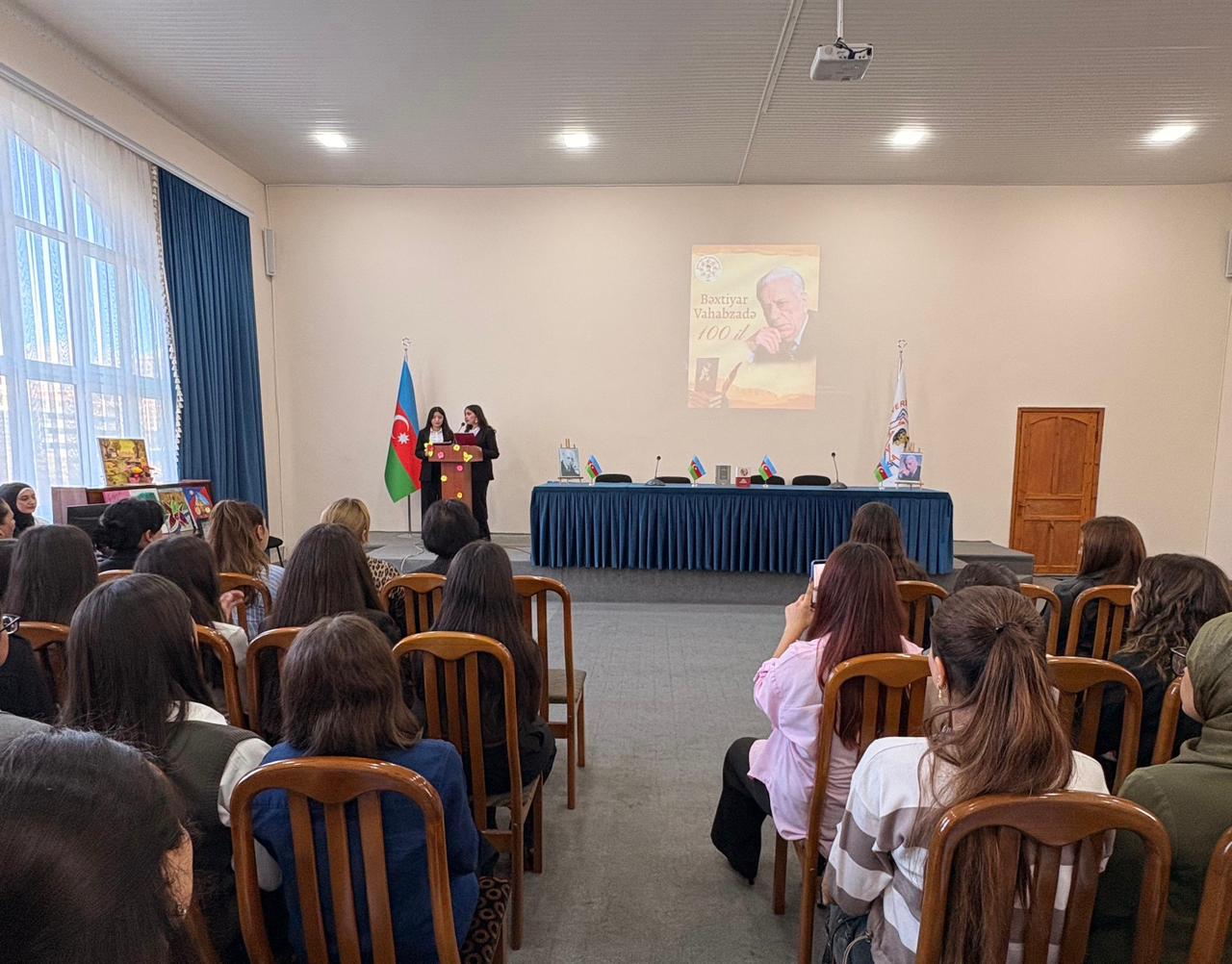 Bakı Qızlar Universitetində Bəxtiyar Vahabzadənin 100 illiyi qeyd olunub