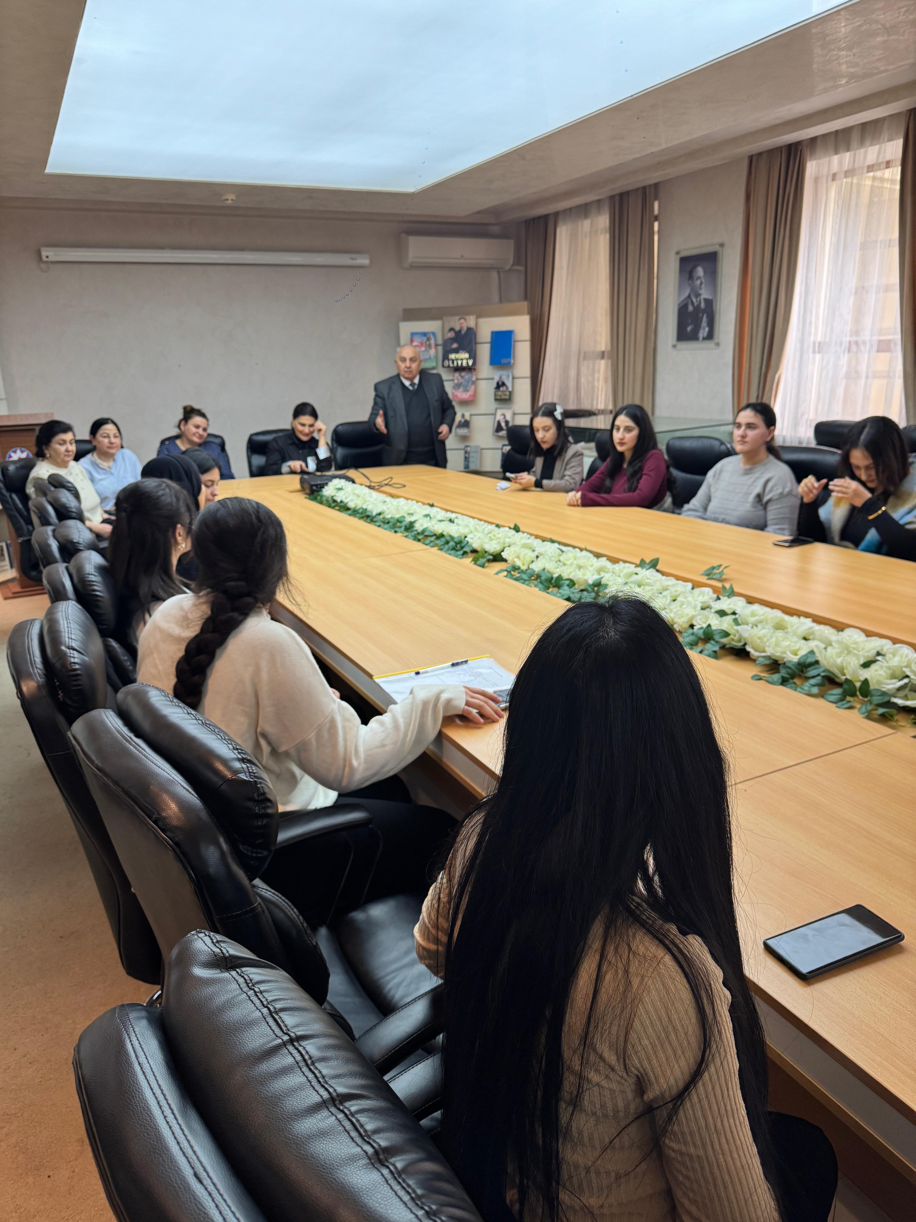 Bakı Qızlar Universitetinin təcrübəçi tələbələri pedaqoji təcrübəni uğurla davam etdirirlər