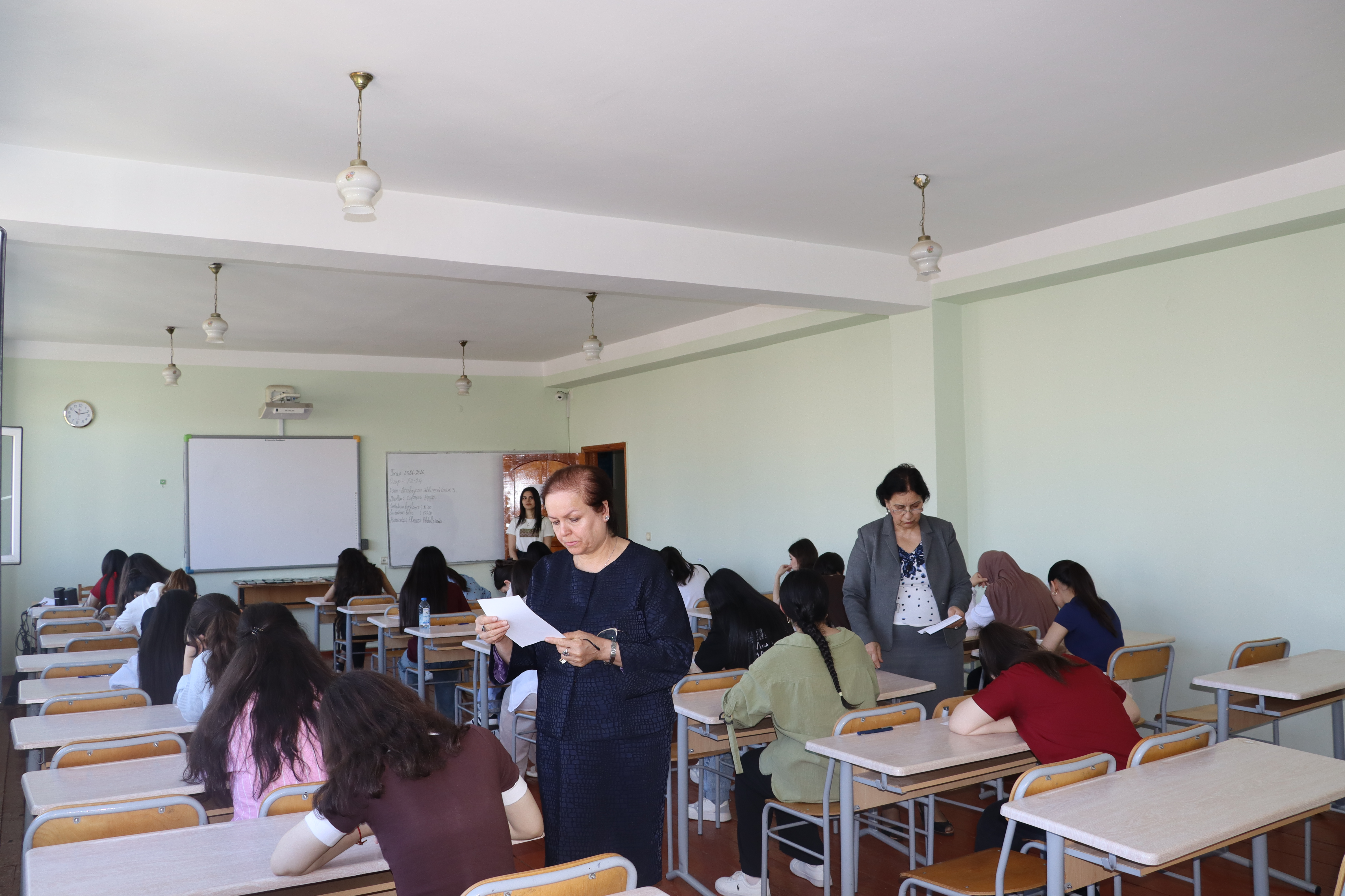 Bakı Qızlar Universitetində yaz imtahan sessiyasına start verilib