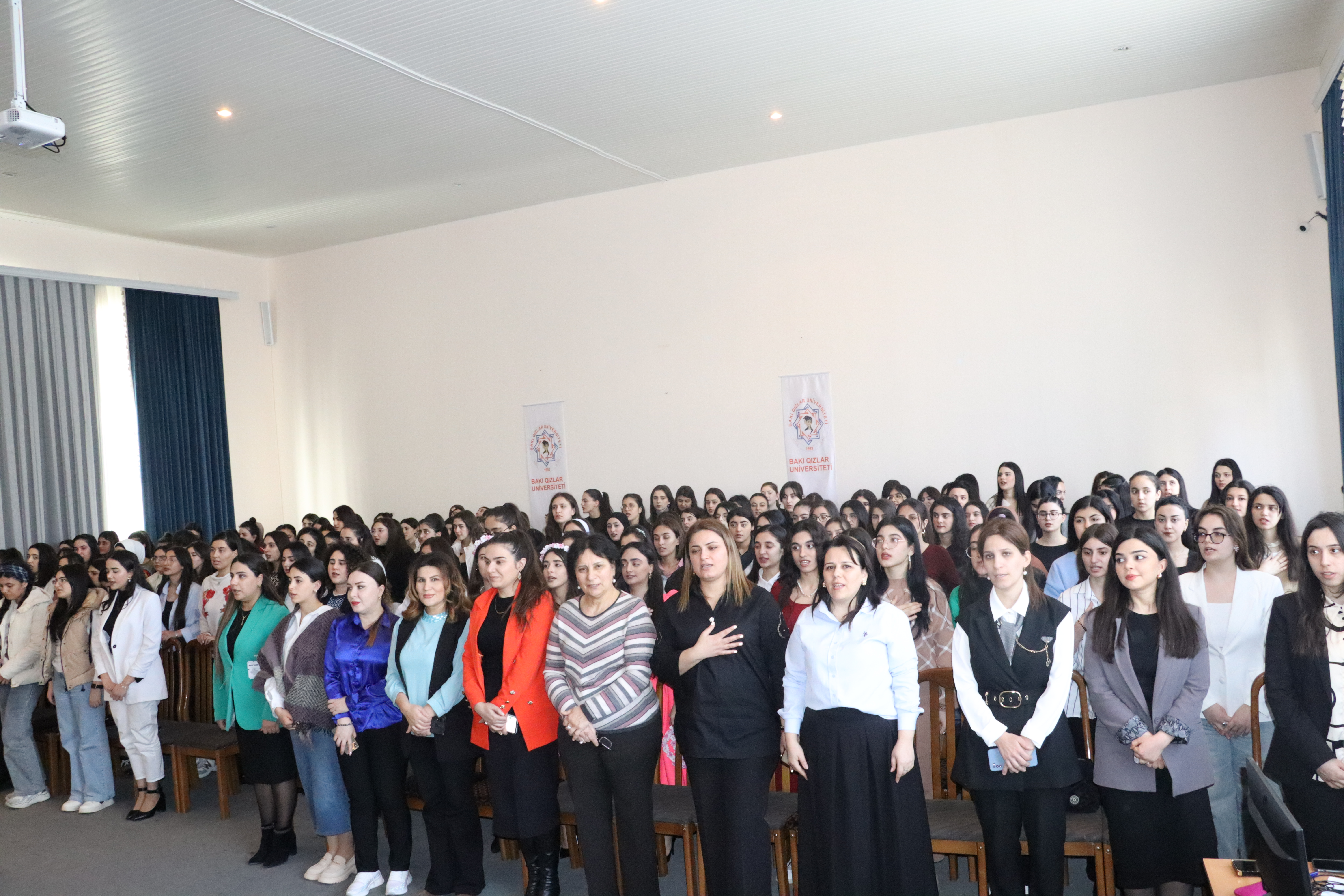 Bakı Qızlar Universitetində 8 Mart Beynəlxalq Qadınlar Gününə Həsr Olunmuş Tədbir Keçirildi