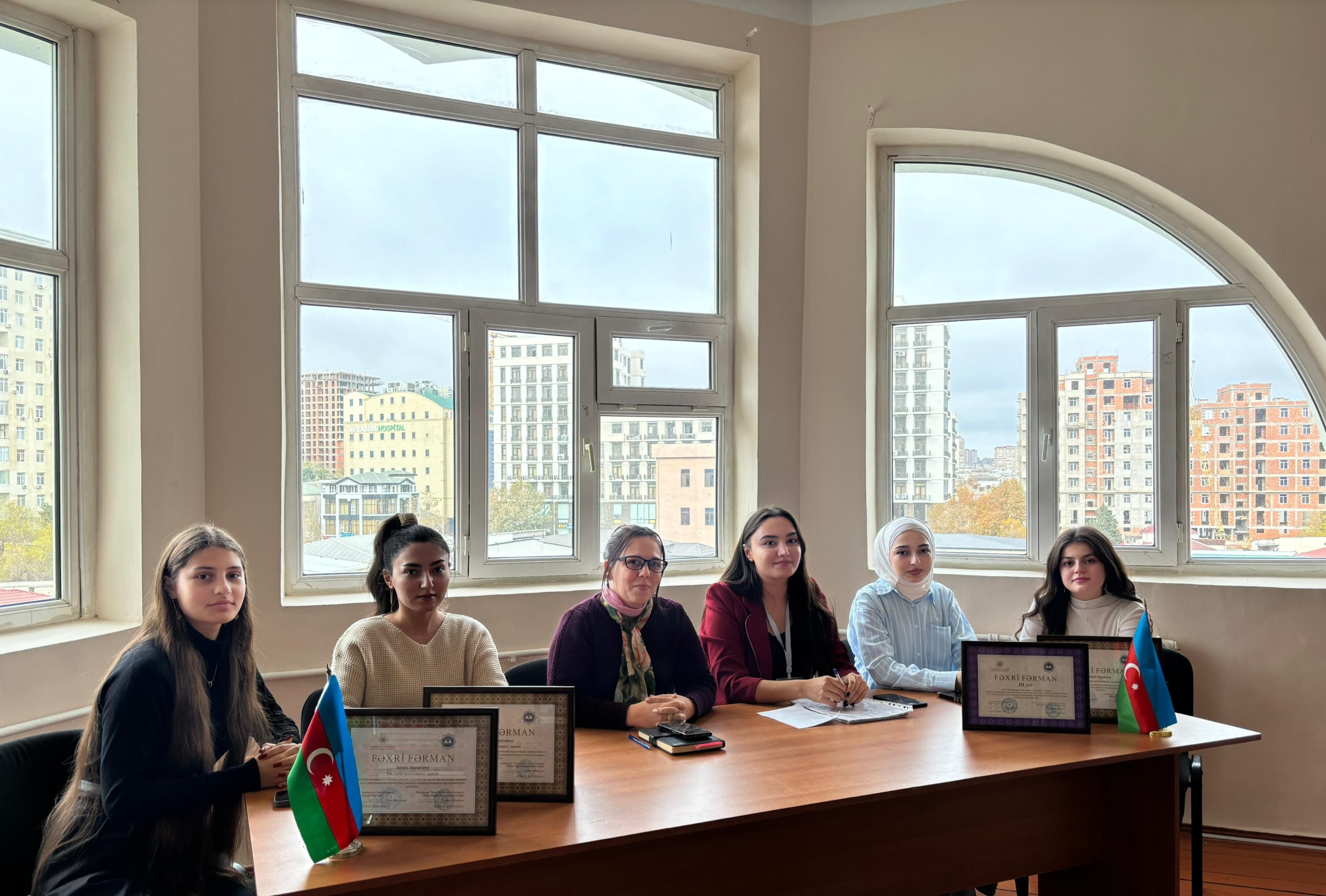 Bakı Qızlar Universitetində Tələbə Gənclər Təşkilatı İdarə Heyətinin Görüşü Keçirildi