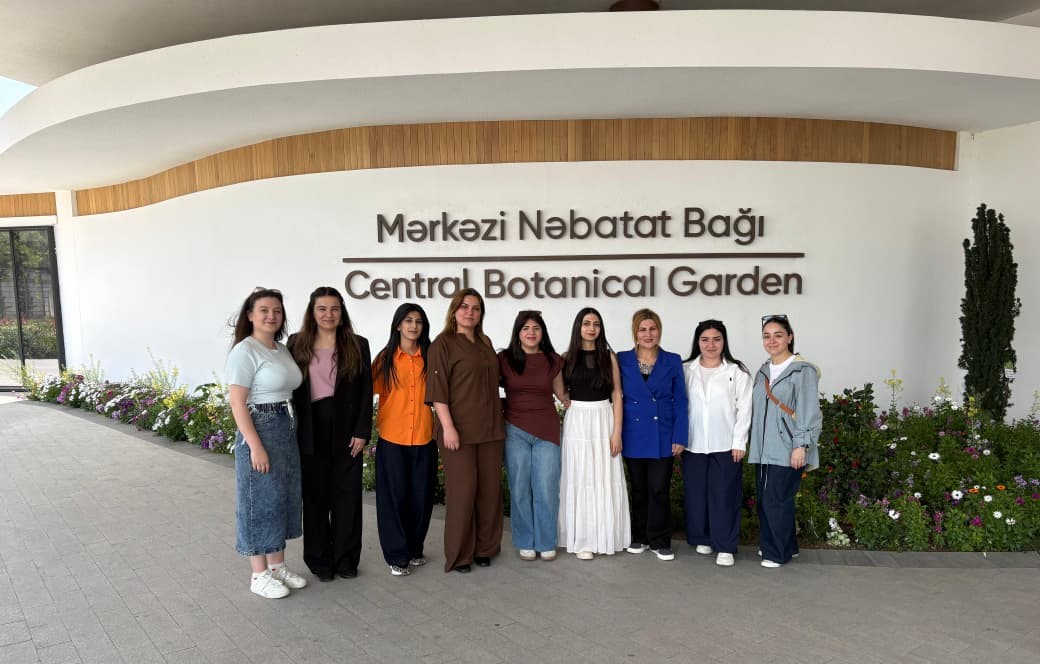 Bakı Qızlar Universitetinin tələbələri Mərkəzi Nəbatat Bağında çöl təcrübəsində iştirak ediblər